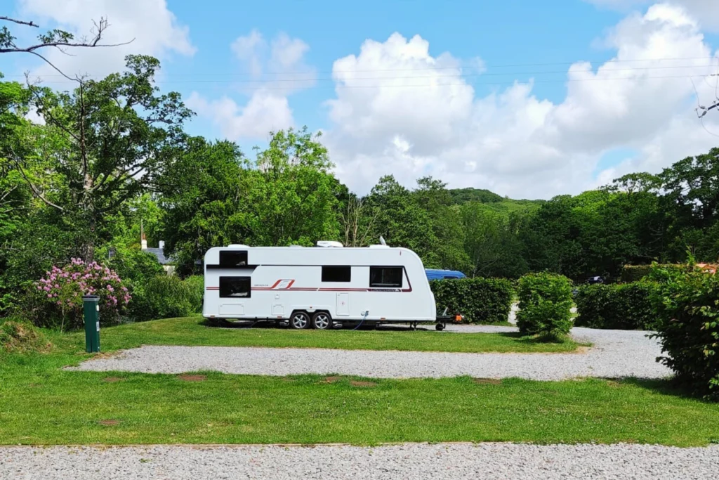 The Old Post Office Campsite - Fully-serviced Hardstanding and Grass Touring Pitch (super)